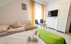 Pokoje na Żurawiej 10